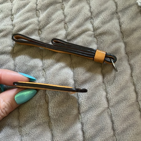 Coach Tan Leather Purse / Wristlet Accessories - Picture 3 of 5